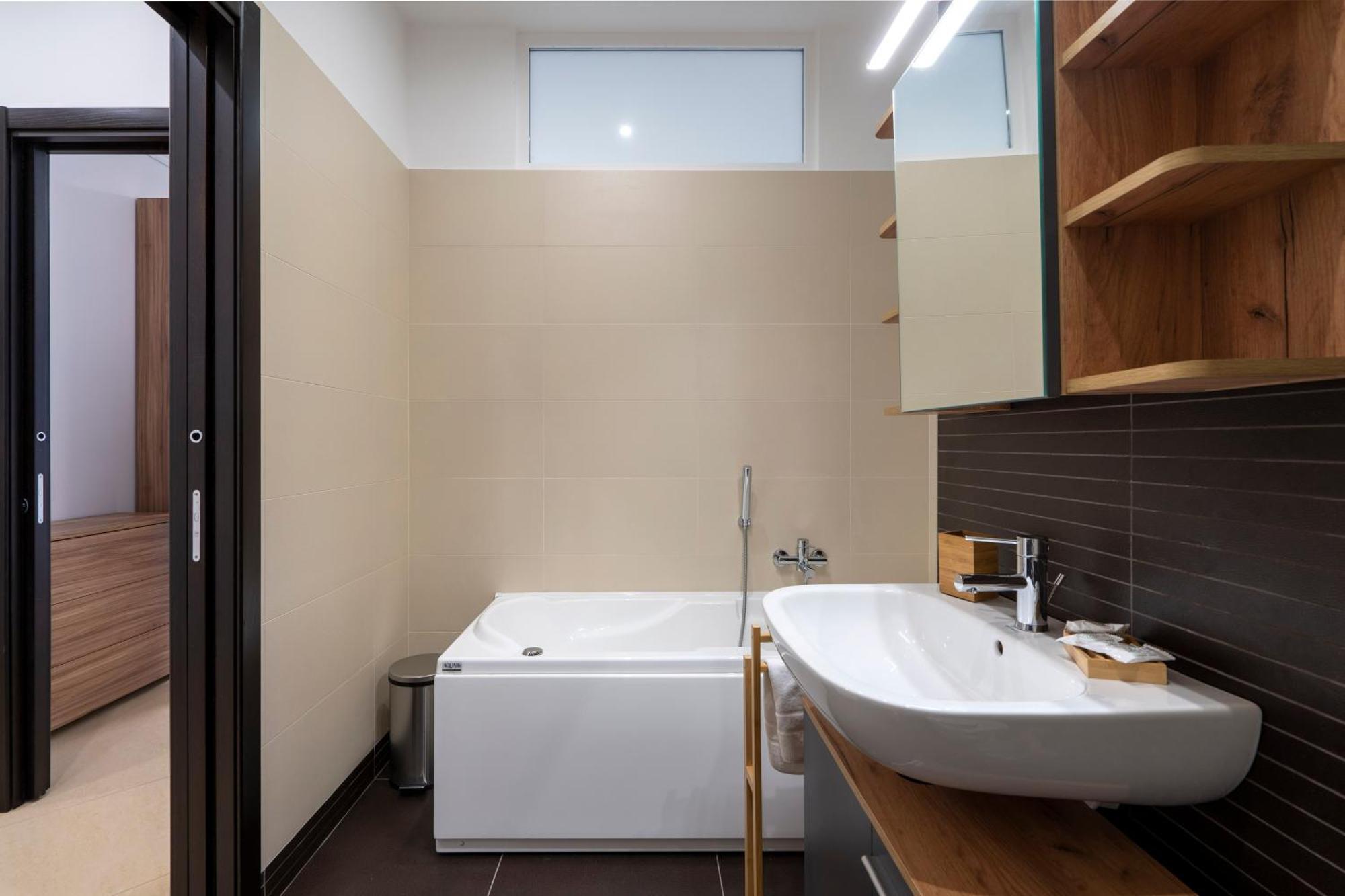 Boscoincitta Apt With Garage And Whirlpool Tub Bari Eksteriør billede